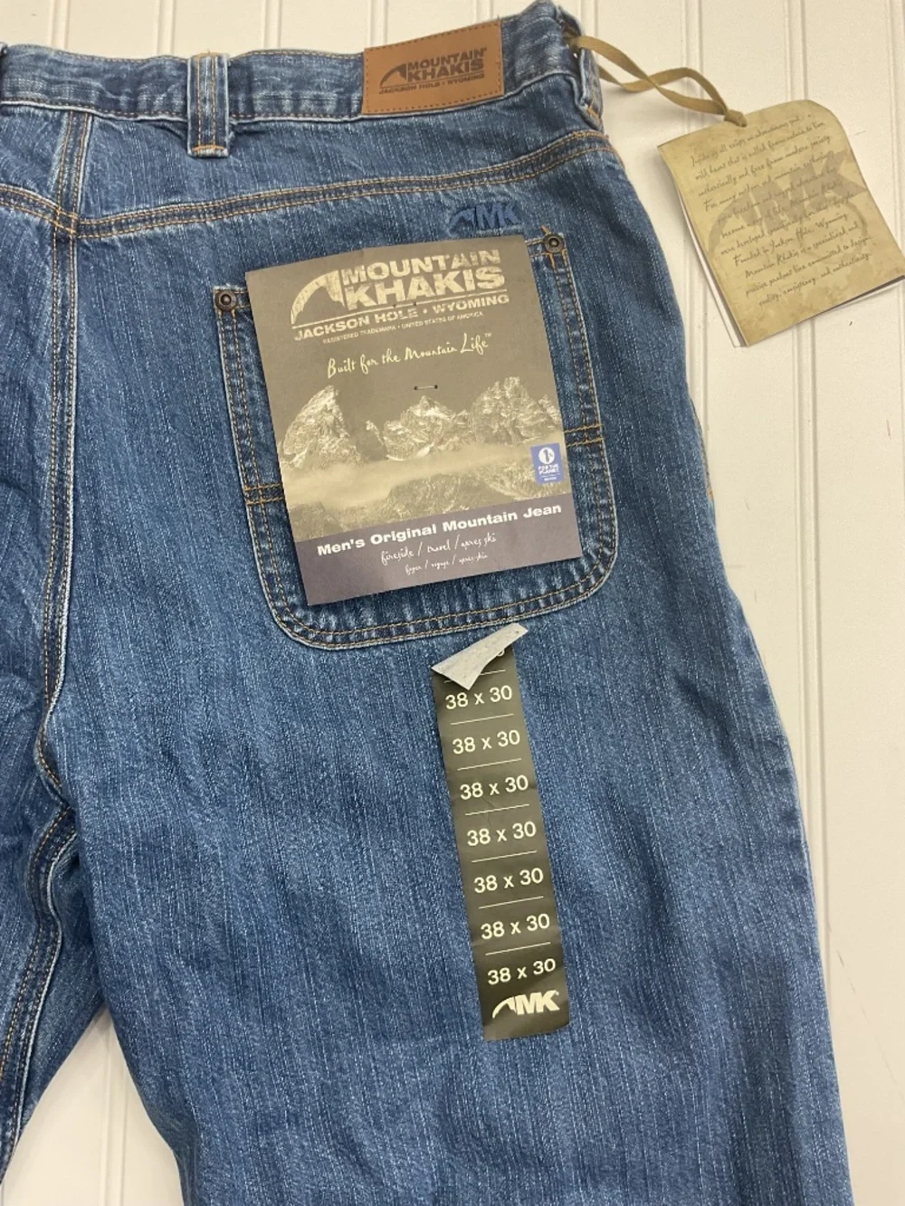 NWT Mountain Khakis Men's Original Mountain Jeans 38x30 Light Wash Cotton